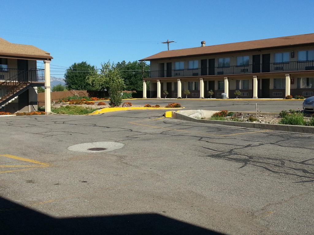 Econo Lodge Beaver Exterior photo
